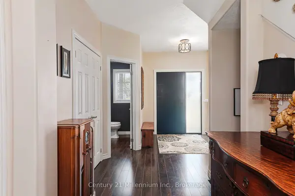 14 Thomas DR, Collingwood, ON L9Y 0A6