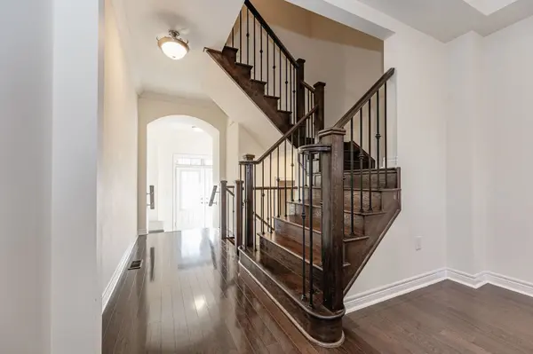 2453 Village Common N/A, Oakville, ON L6M 0S2