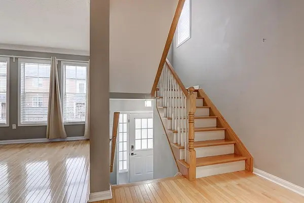 5980 Whitehorn AVE #165, Mississauga, ON L5V 2Y3