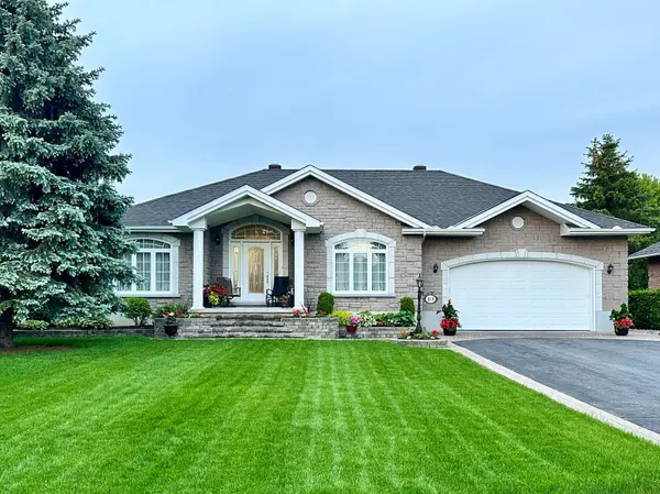 819 Laval ST, Casselman, ON K0A 1M0