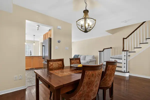 19 Goldthorpe Private, Barrhaven, ON K2J 5L6