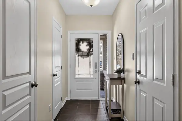 19 Goldthorpe Private, Barrhaven, ON K2J 5L6