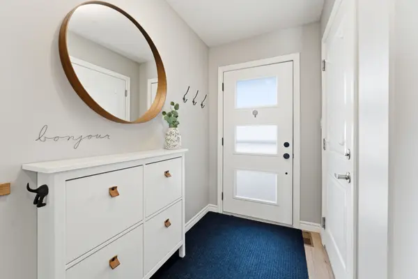 39 Ridgeway PL, Belleville, ON K8P 5G3