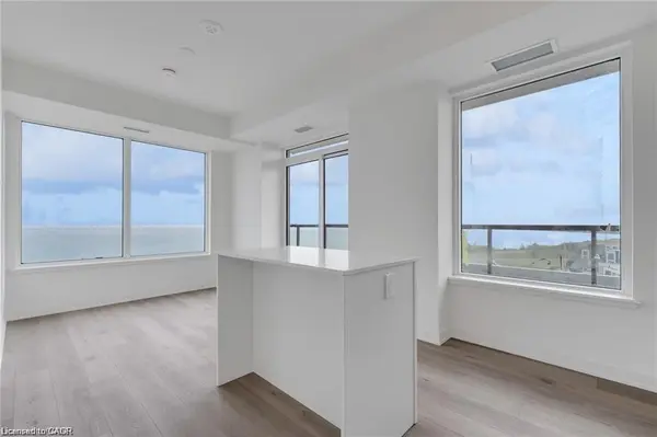 385 Winston RD #1408, Grimsby, ON L3M 4E8