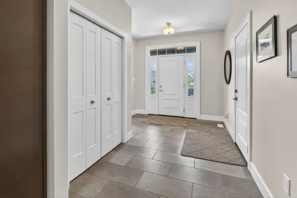 6 Admiral's CT, Loyalist, ON K0H 1G0