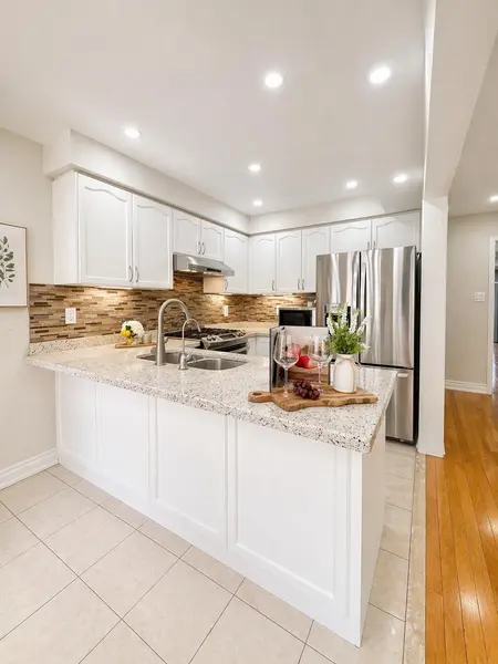 65 Bellchase TRL, Brampton, ON L6P 3L9