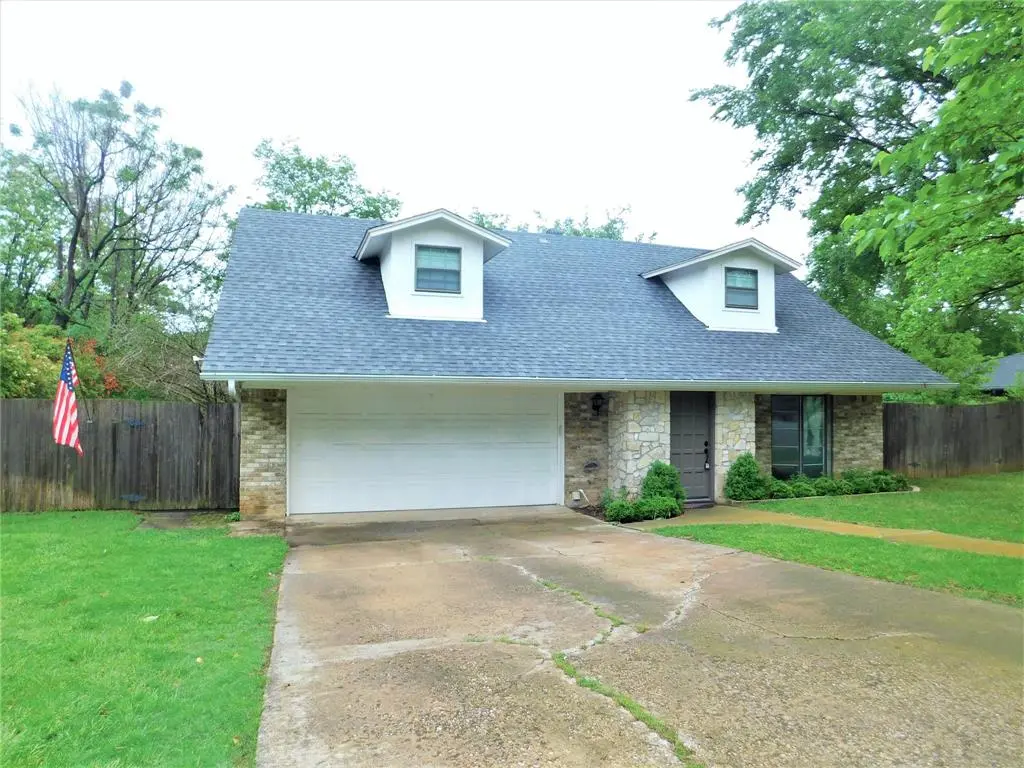 126 Bluebonnet Drive, Highland Village, TX 75077