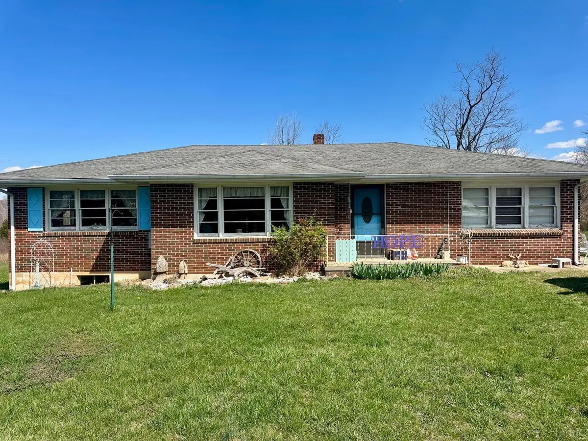 14234 Patrick Henry Hwy, Brookneal, VA 24528