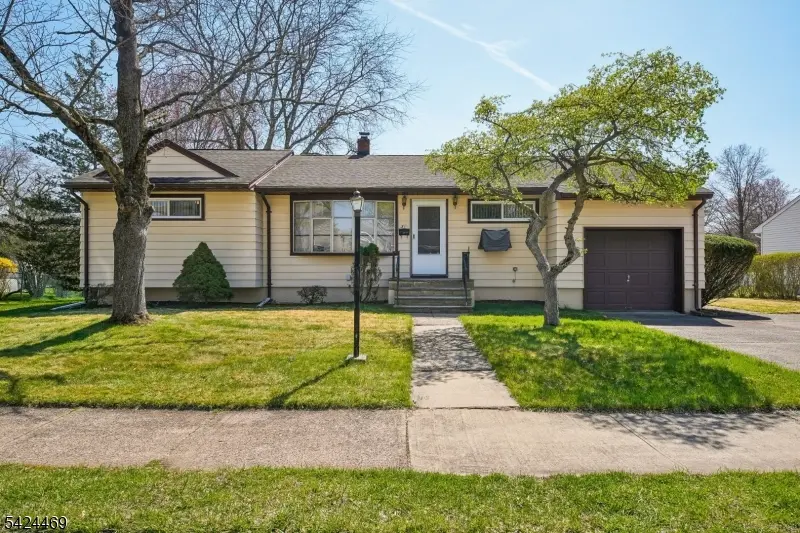 31 Michael Dr, Wayne Twp., NJ 07470