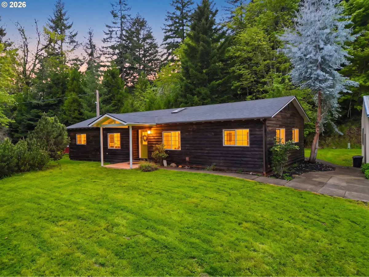 39465 LITTLE FALL CREEK RD, Fall Creek, OR 97438