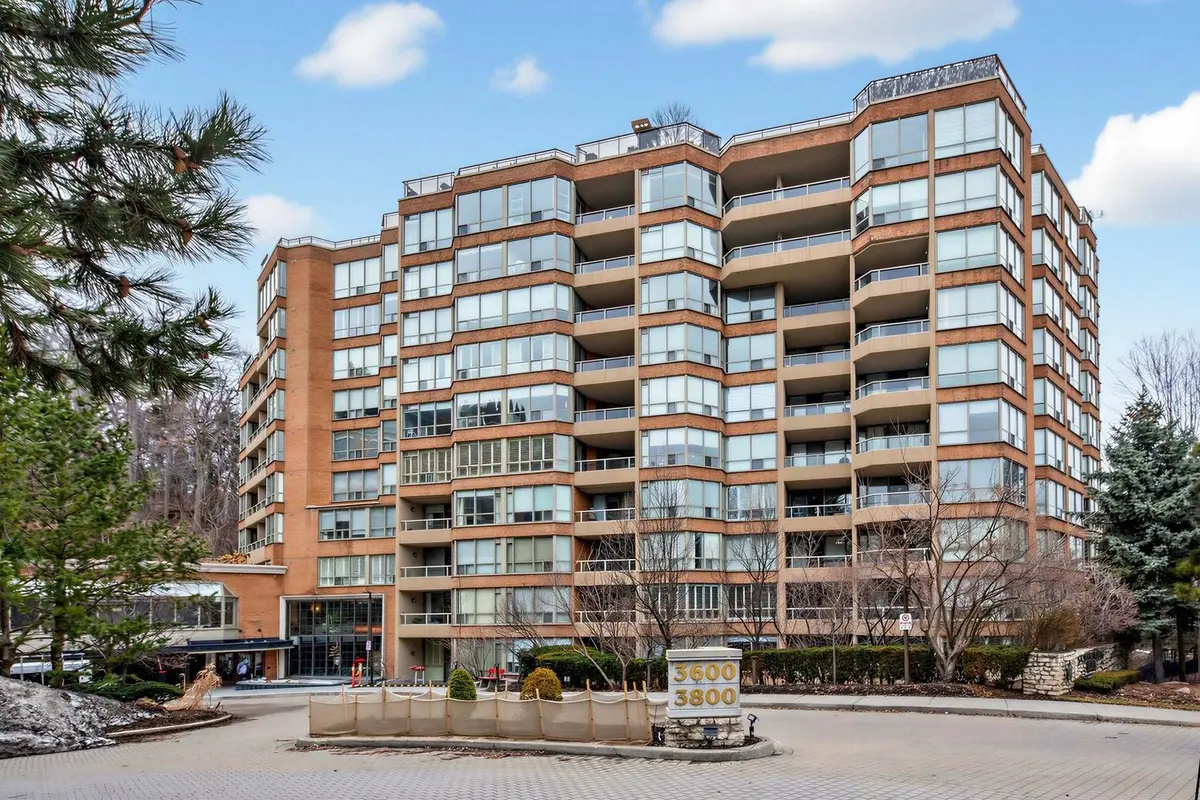 3800 Yonge ST #402, Toronto C04, ON M4N 3P7