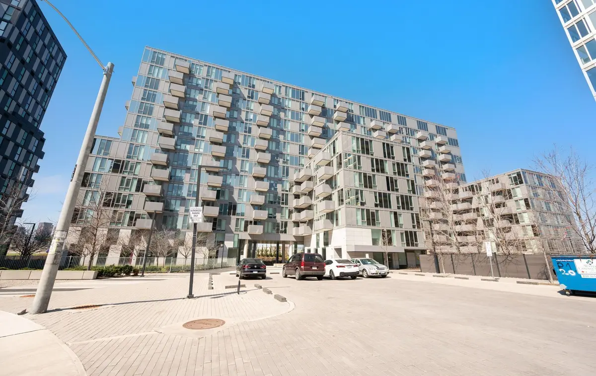 38 Monte Kwinter CT #414, Toronto C06, ON M3H 0E2