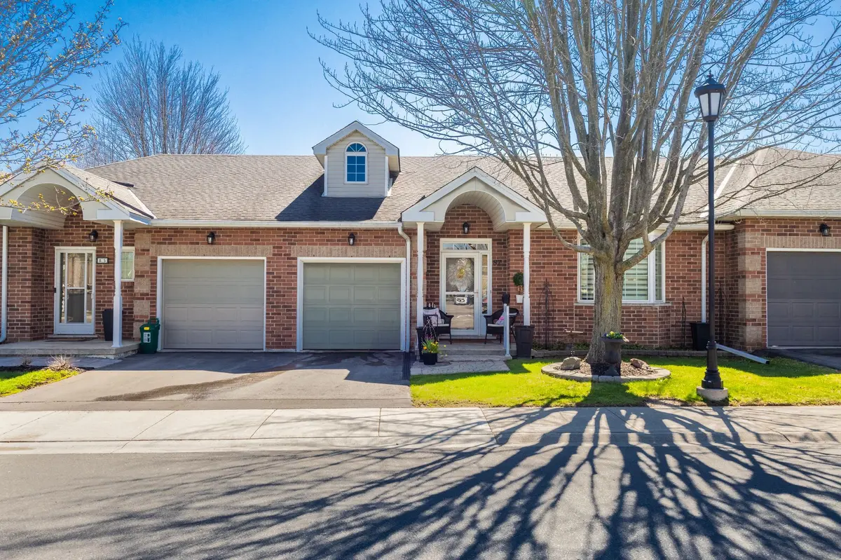 87 Twentyplace BLVD, Hamilton, ON L0R 1W0