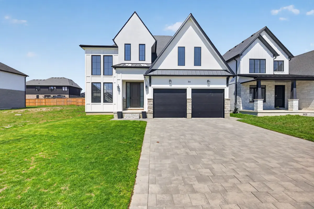 54 Aspen CIR, Thames Centre, ON N0M 2P0