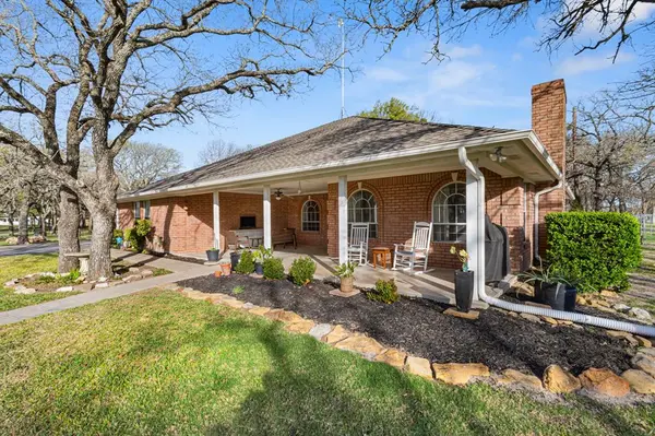 106 Mariah Drive, Weatherford, TX 76087