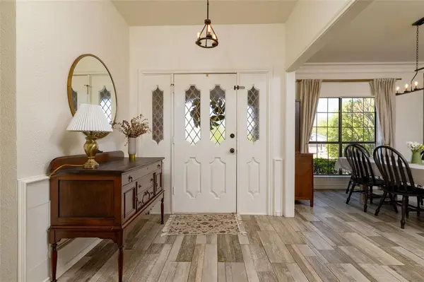 413 W Park Avenue, Weatherford, TX 76086