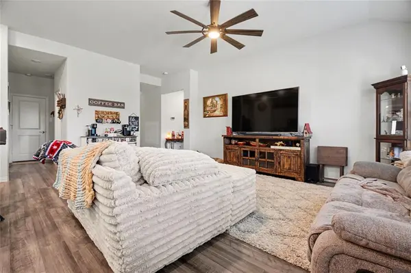 223 Sunshine Lane, Lavon, TX 75166