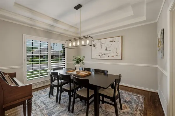 9510 Hill View Drive, Dallas, TX 75231