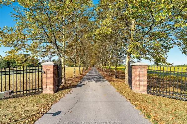 5938 CONCESSION 5 North, Amherstburg, ON N9V 2Y9