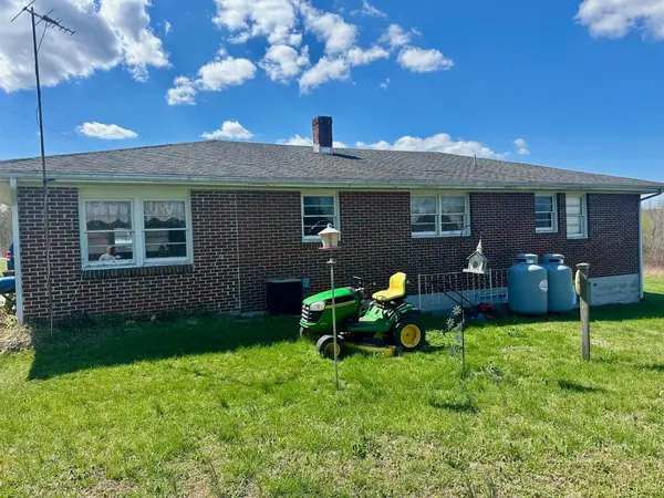 14234 Patrick Henry Hwy, Brookneal, VA 24528