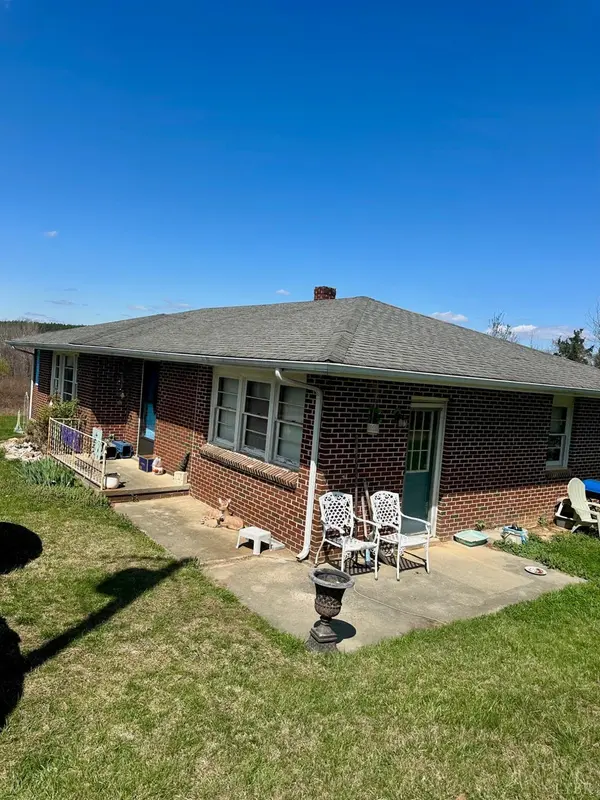 14234 Patrick Henry Hwy, Brookneal, VA 24528