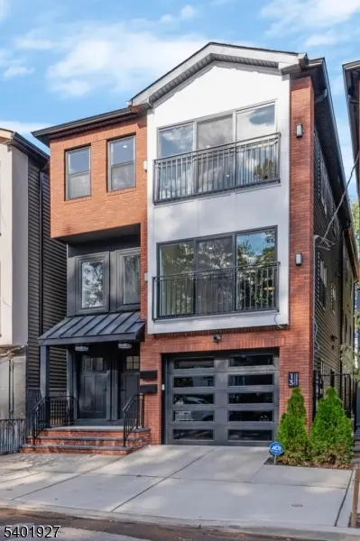 9 Voorhees St, Newark City, NJ 07108