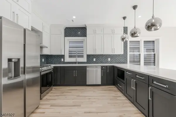 9 Voorhees St, Newark City, NJ 07108