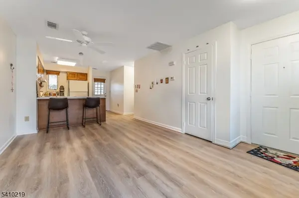 7 Westchester Ter, Clinton Twp., NJ 08801