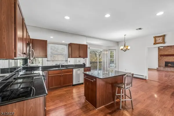 1106 Van Arsdale Dr, Branchburg Twp., NJ 08853