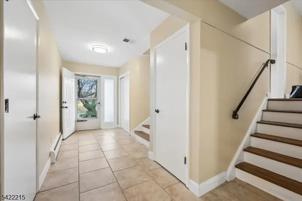 61 N Hillside Ave, Roxbury Twp., NJ 07876