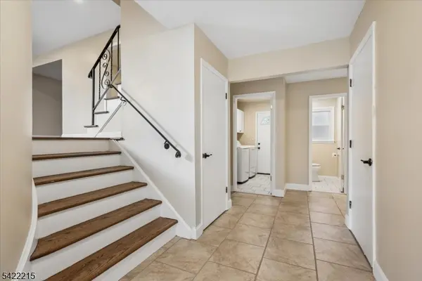 61 N Hillside Ave, Roxbury Twp., NJ 07876