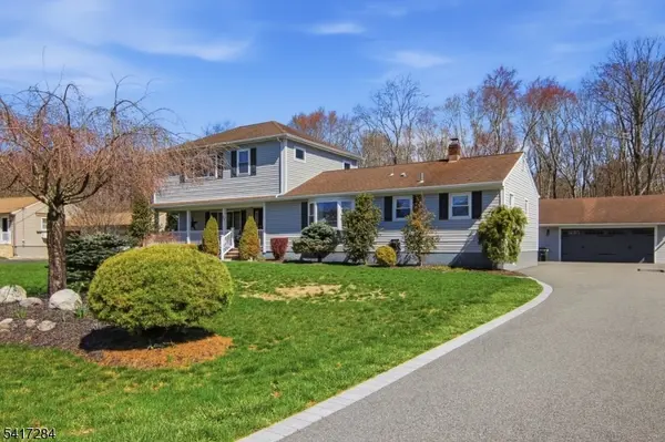 27 Heather Hills Dr, Jefferson Twp., NJ 07438