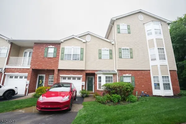 32 Windsor Dr, Lincoln Park Boro, NJ 07035