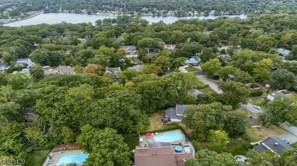 23 Erli St, Wayne Twp., NJ 07470