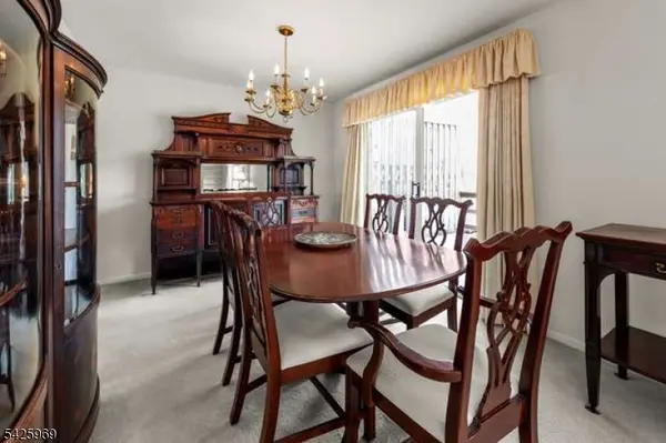 3 Macmillan Ct, Mahwah Twp., NJ 07430