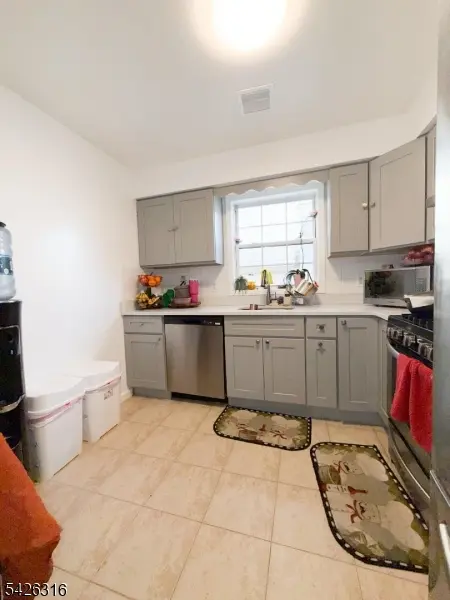 111 Pennsylvania Ave, Newark City, NJ 07114