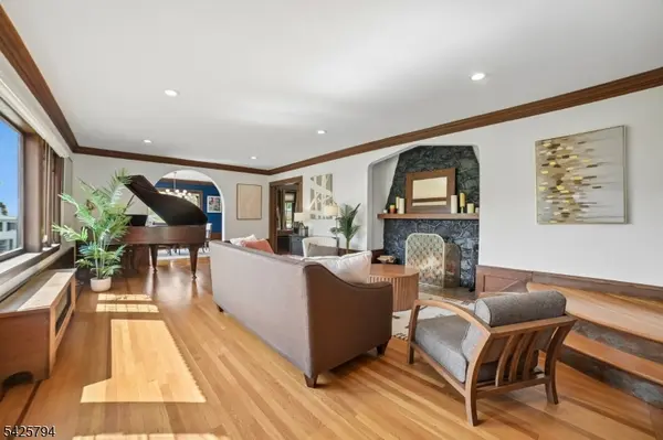 2 Overhill Rd, South Orange Village Twp., NJ 07079