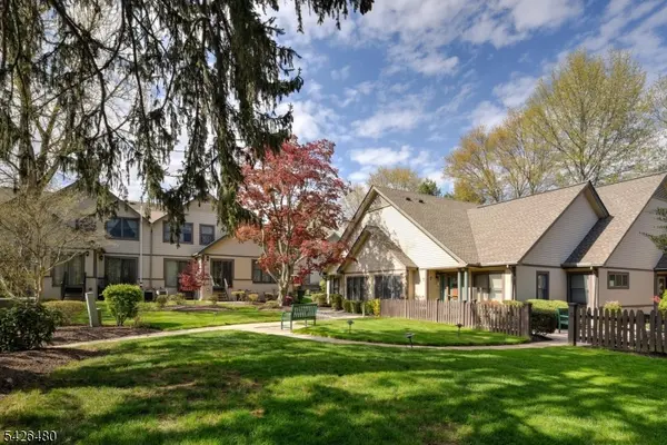 11 PARK EDGE, Berkeley Heights Twp., NJ 07922