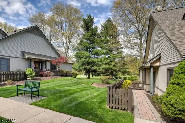 11 PARK EDGE, Berkeley Heights Twp., NJ 07922