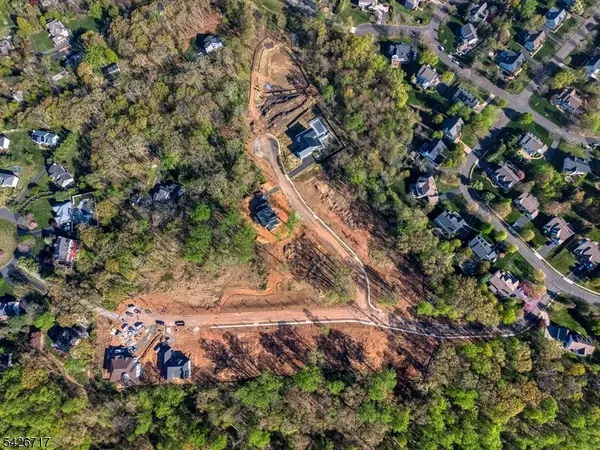 6 Harlow Pointe Cove, Green Brook Twp., NJ 08812