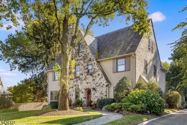 13 Ferncliff Ter, Glen Ridge Boro Twp., NJ 07028