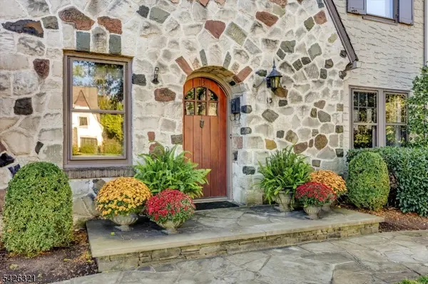 13 Ferncliff Ter, Glen Ridge Boro Twp., NJ 07028