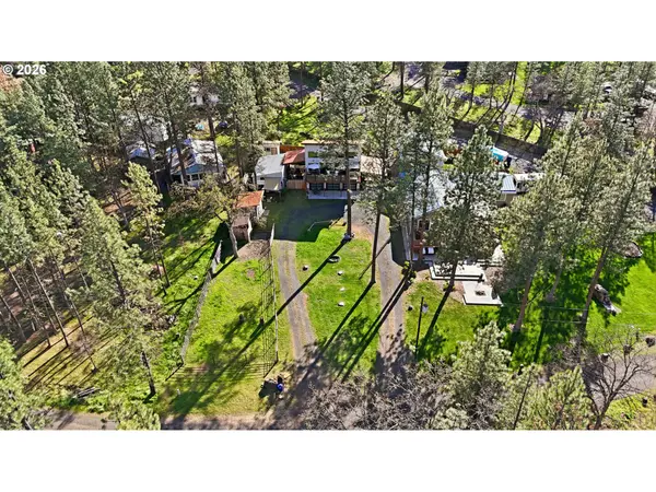 206 S LAKEWOOD RD, Tygh Valley, OR 97063