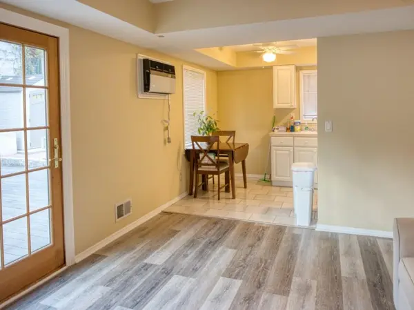 27 Adrienne PL #1, Brooklyn, NY 10308