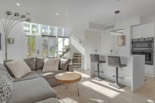 50 East Liberty ST #1111, Toronto C01, ON M6K 3P3