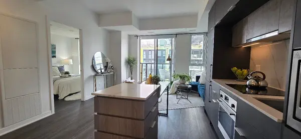 185 Alberta AVE W #1208, Toronto C03, ON M6C 0A5