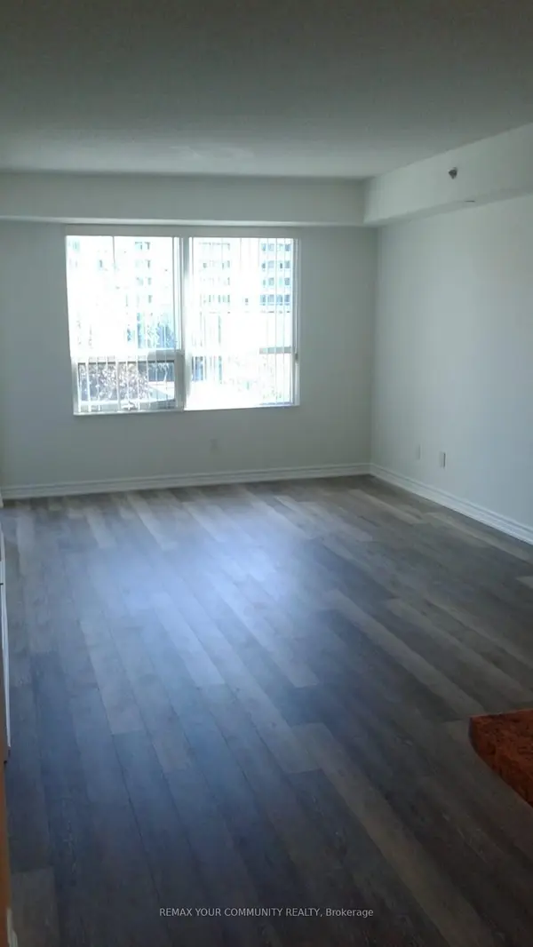 35 Saranac BLVD #525, Toronto C04, ON M6A 2G5