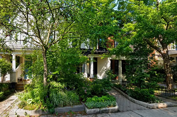 164 Albany AVE, Toronto C02, ON M5R 3C6