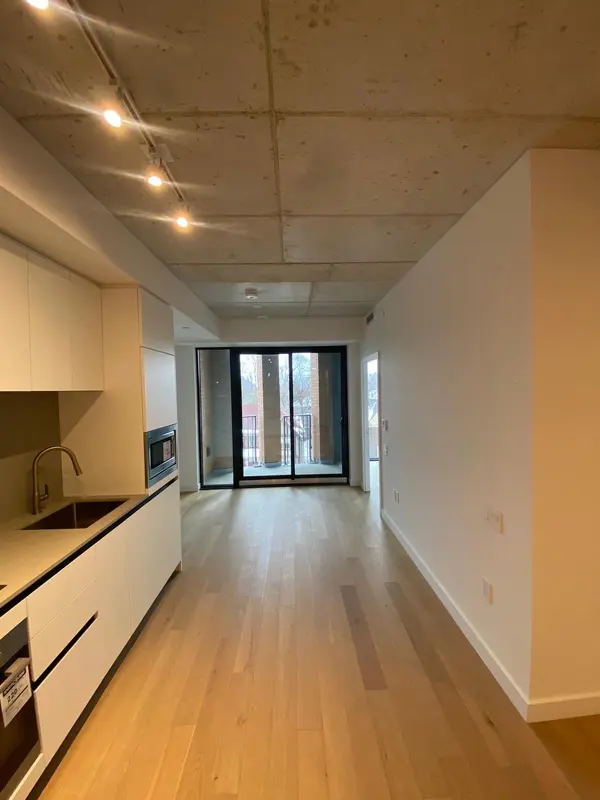 1720 Bayview AVE #329, Toronto C10, ON M4G 3C4