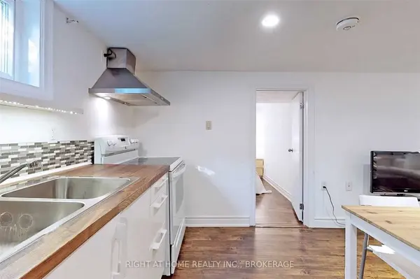 12 Shippigan CRES #Lower, Toronto C15, ON M2J 2G2